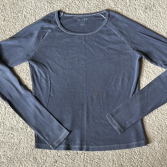 Brandy Melville Tops - John Galt Brandy Melville Tori Basic Long Sleeve Top!